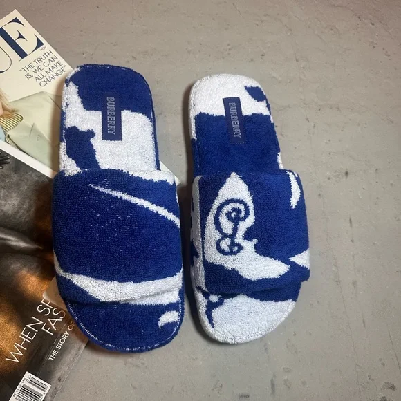 size 41 eu 8 us Burberry Snug Towelling Finish Slide Slippers Knight Blue